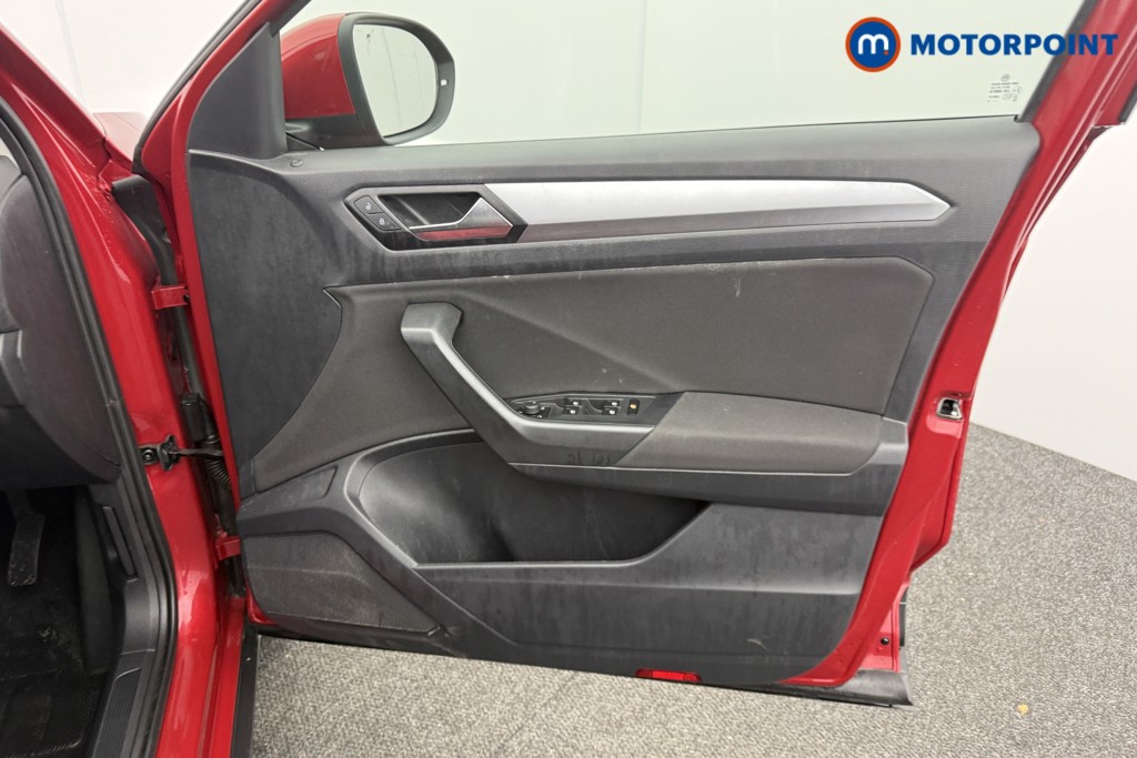 Used Volkswagen T-Roc 2023 for sale - 77180209: Photo 26