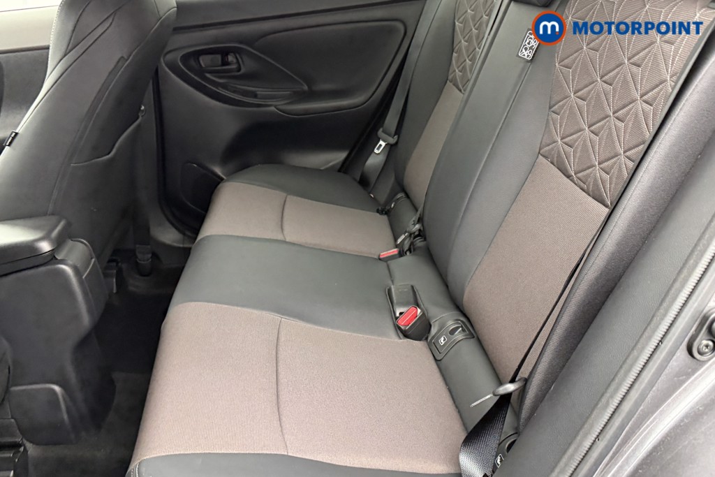 Used Toyota Yaris Cross 2023 for sale - 76835885: Photo 34