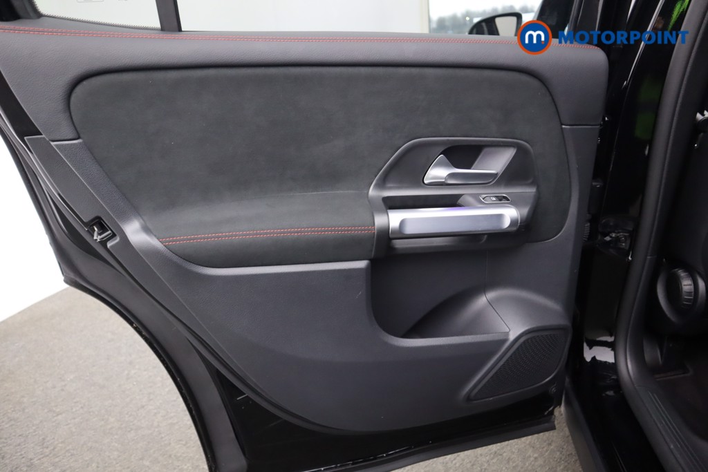 Used Mercedes-Benz GLB 2023 for sale - 77239944: Photo 44