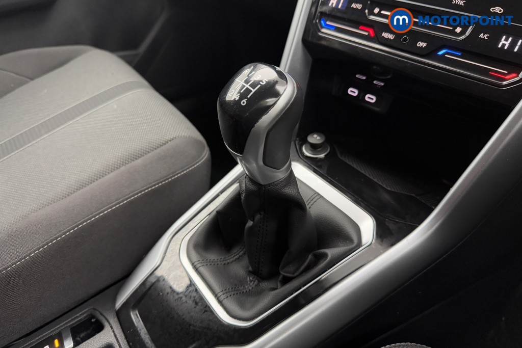 Used Volkswagen T-Roc 2022 for sale - 77688461: Photo 22