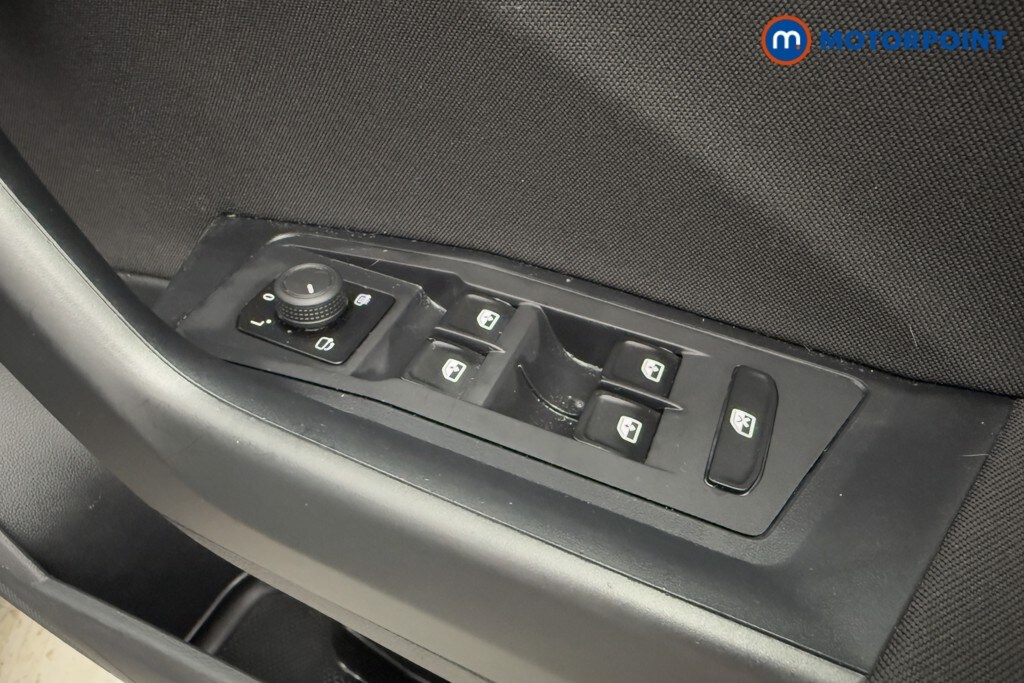 Used Volkswagen T-Roc 2022 for sale - 77688461: Photo 28