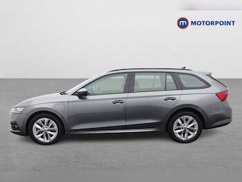 Used Skoda Octavia 2024 for sale - 77747113: Photo