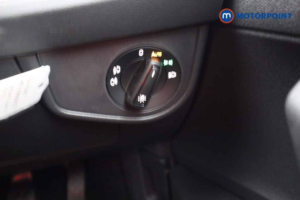 Used Volkswagen Taigo 2024 for sale - 76394915: Photo 16