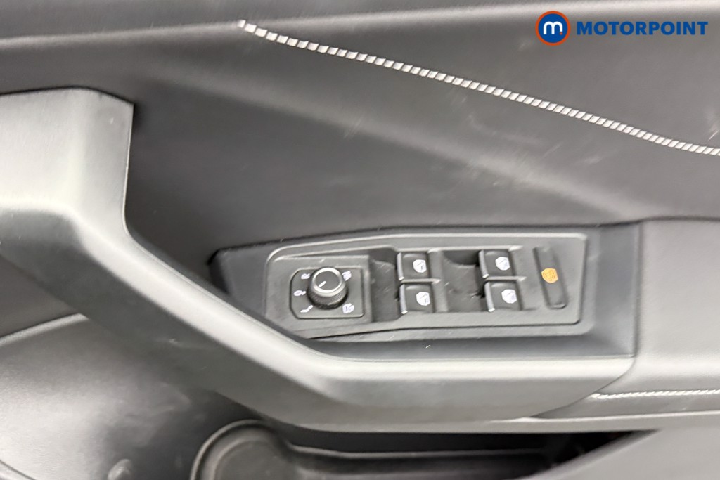 Used Volkswagen T-Roc for sale - 77324153: Photo 25