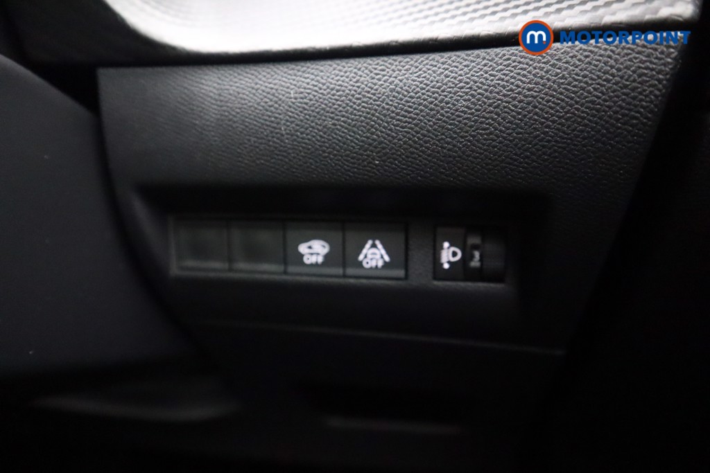 Used Peugeot 2008 2021 for sale - 76889965: Photo 17