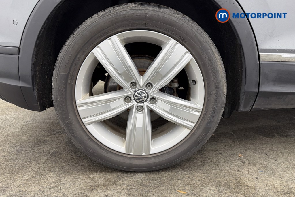 Used Volkswagen Tiguan 2020 for sale - 77259302: Photo 51