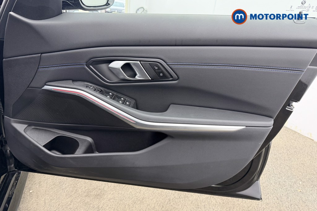 Used BMW 3 Series 2024 for sale - 77417845: Photo 28