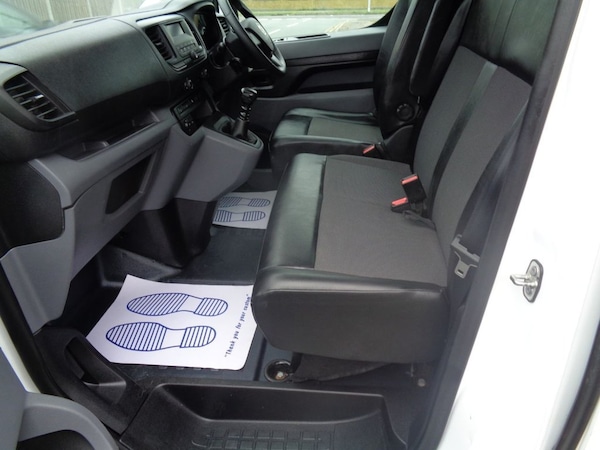 Used Vauxhall Vivaro 2020 for sale - 76210629: Photo 8
