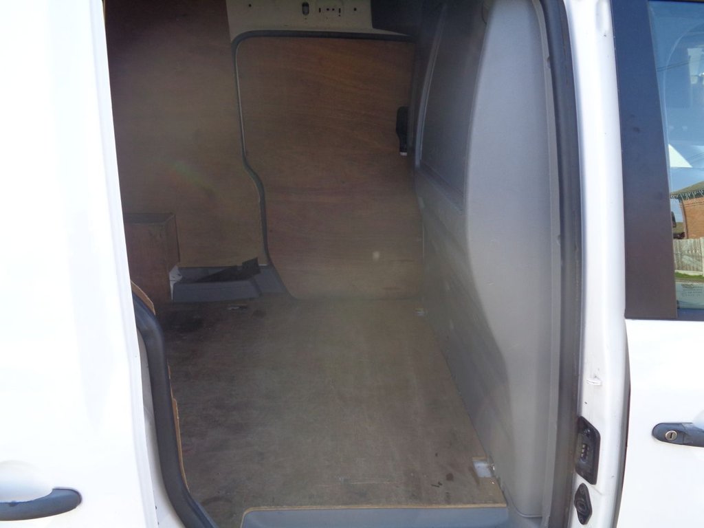 Used Volkswagen Caddy Maxi 2009 for sale - 77765480: Photo 12