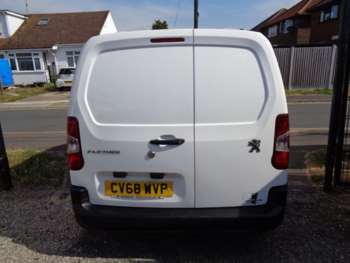 Used Peugeot Partner 2018 for sale - 75111216: Photo