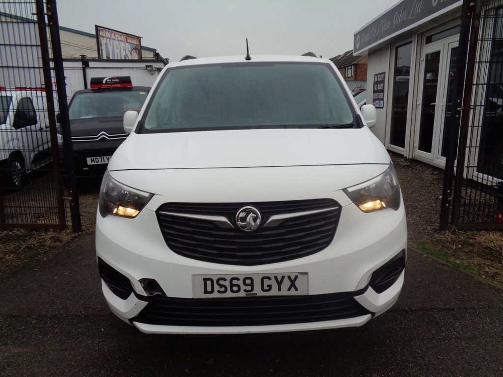 Used Vauxhall Combo 2019 for sale - 76509989: Photo 2
