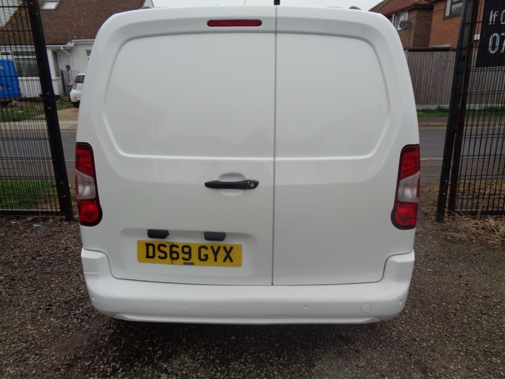 Used Vauxhall Combo 2019 for sale - 76509989: Photo 4