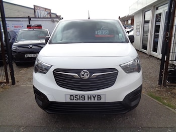 Used Vauxhall Combo 2019 for sale - 76291742: Photo 2