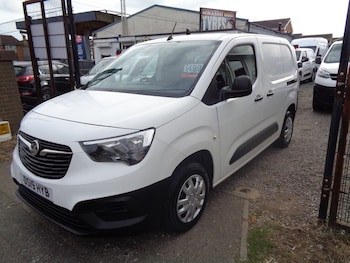 Used Vauxhall Combo 2019 for sale - 76291742: Photo 3
