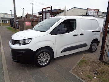 Used Peugeot Partner 2019 for sale - 76973096: Photo