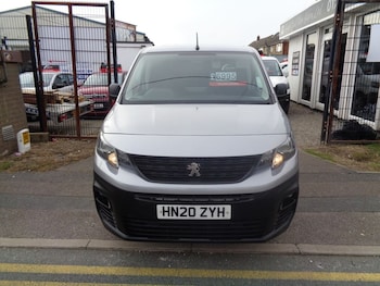 Used Peugeot Partner 2020 for sale - 76132636: Photo 2