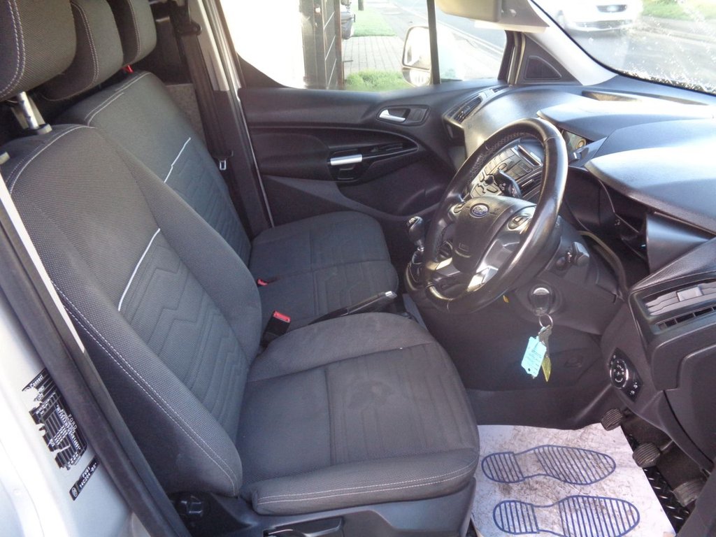 Used Ford Transit Connect 2017 for sale - 76934835: Photo 5