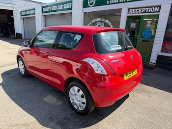 Used Suzuki Swift 2015 for sale - 78982600: Photo