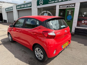 Used Hyundai i10 2020 for sale - 79395943: Photo