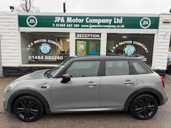 Used MINI Hatch 2019 for sale - 78420436: Photo