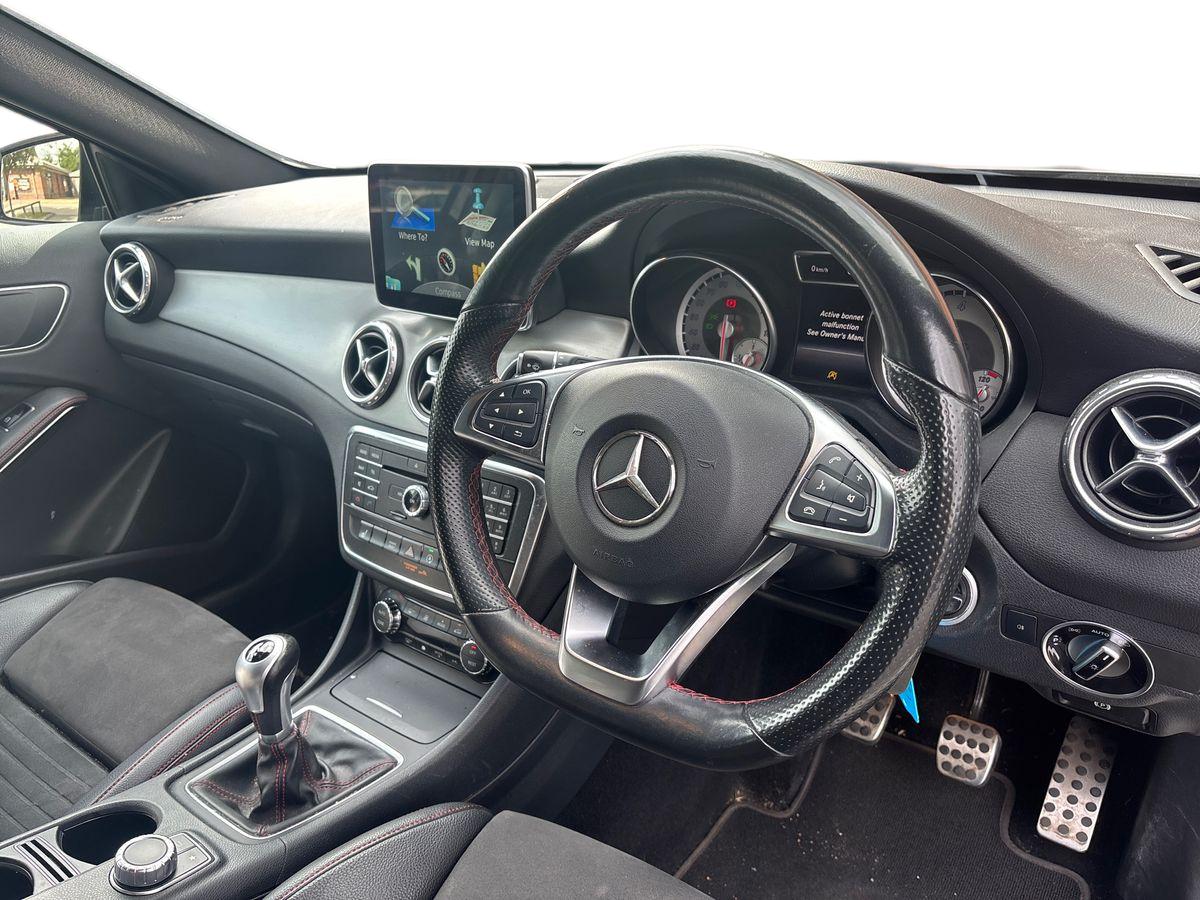 Used Mercedes-Benz GLA 2015 for sale - 76062077: Photo 10