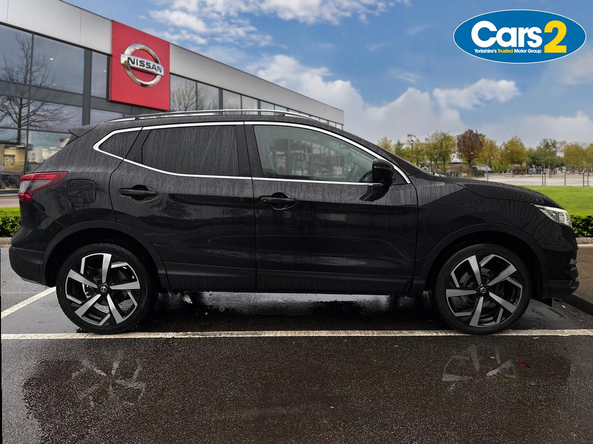 Used Nissan Qashqai 2017 for sale - 77285599: Photo 2