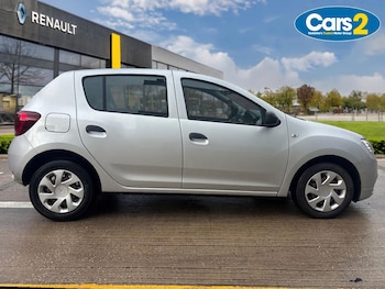 Used Dacia Sandero 2017 for sale - 76568091: Photo