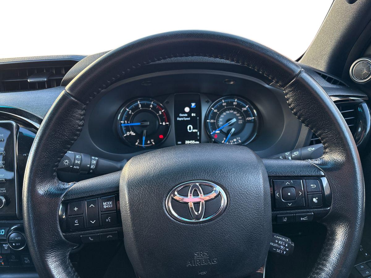 Used Toyota Hilux 2023 for sale - 76788129: Photo 13