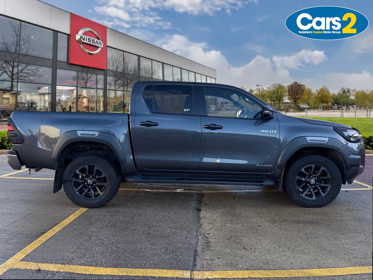 Used Toyota Hilux 2023 for sale - 76788129: Photo 2