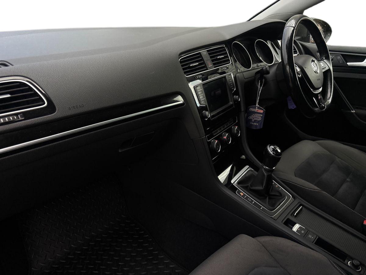 Used Volkswagen Golf 2017 for sale - 76487379: Photo 15