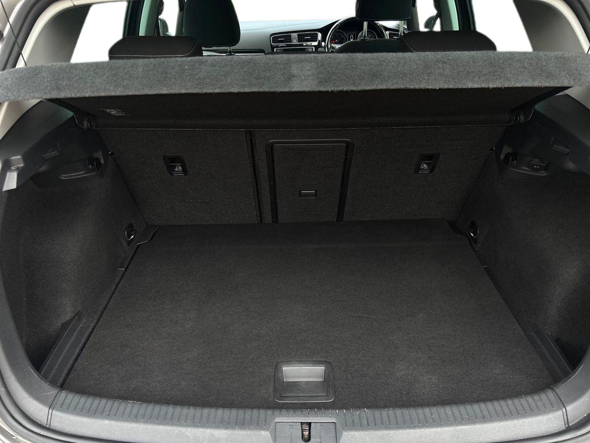 Used Volkswagen Golf 2017 for sale - 76487379: Photo 18