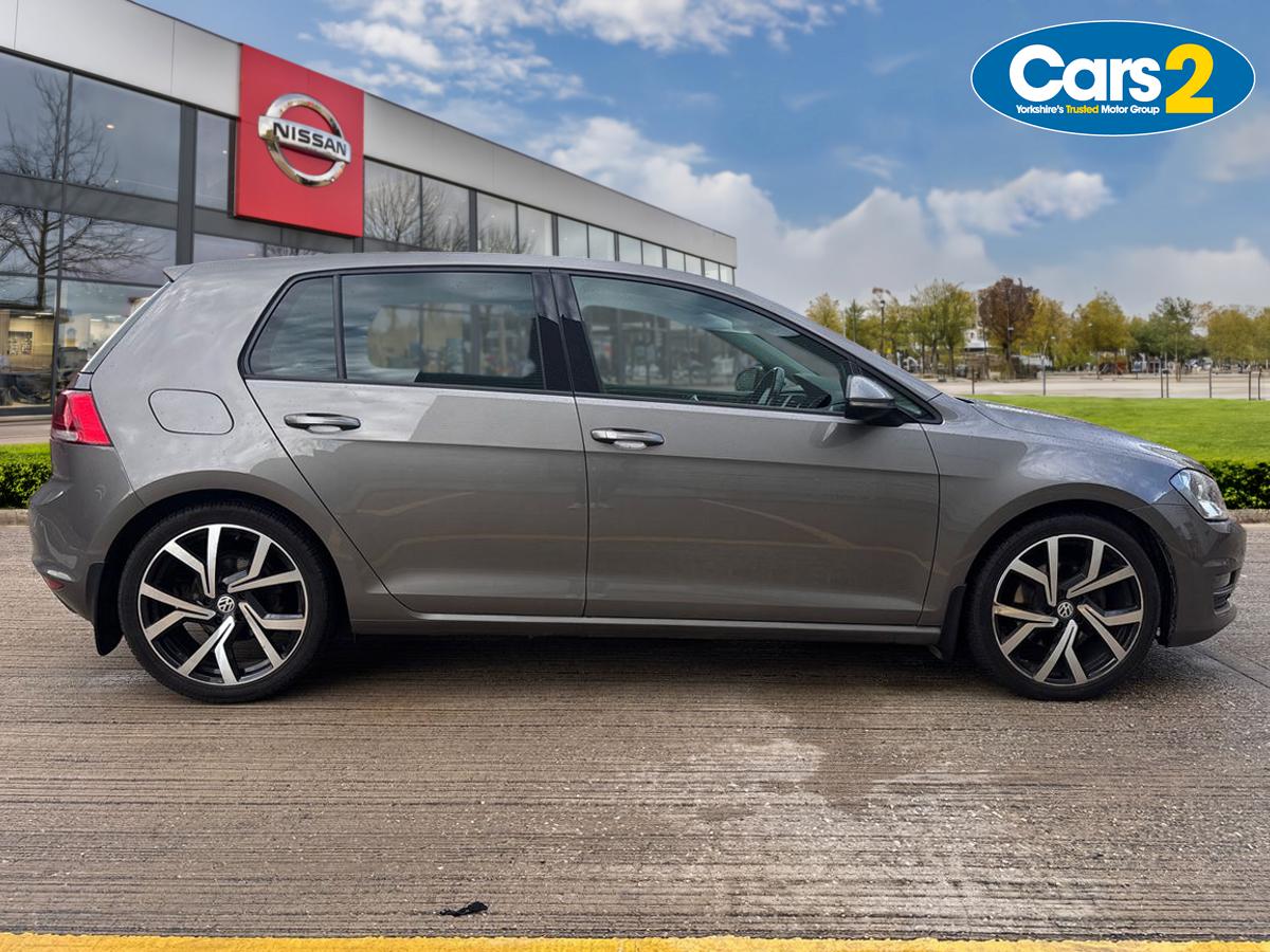 Used Volkswagen Golf 2017 for sale - 76487379: Photo 2