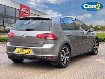 Used Volkswagen Golf 2017 for sale - 76487379: Photo
