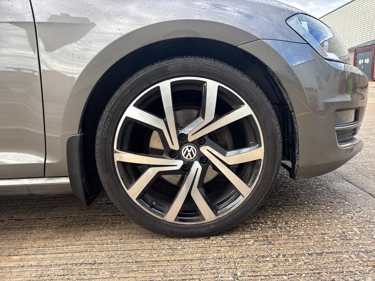 Used Volkswagen Golf 2017 for sale - 76487379: Photo 9