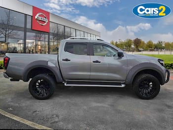 Used Nissan Navara 2018 for sale - 79502165: Photo