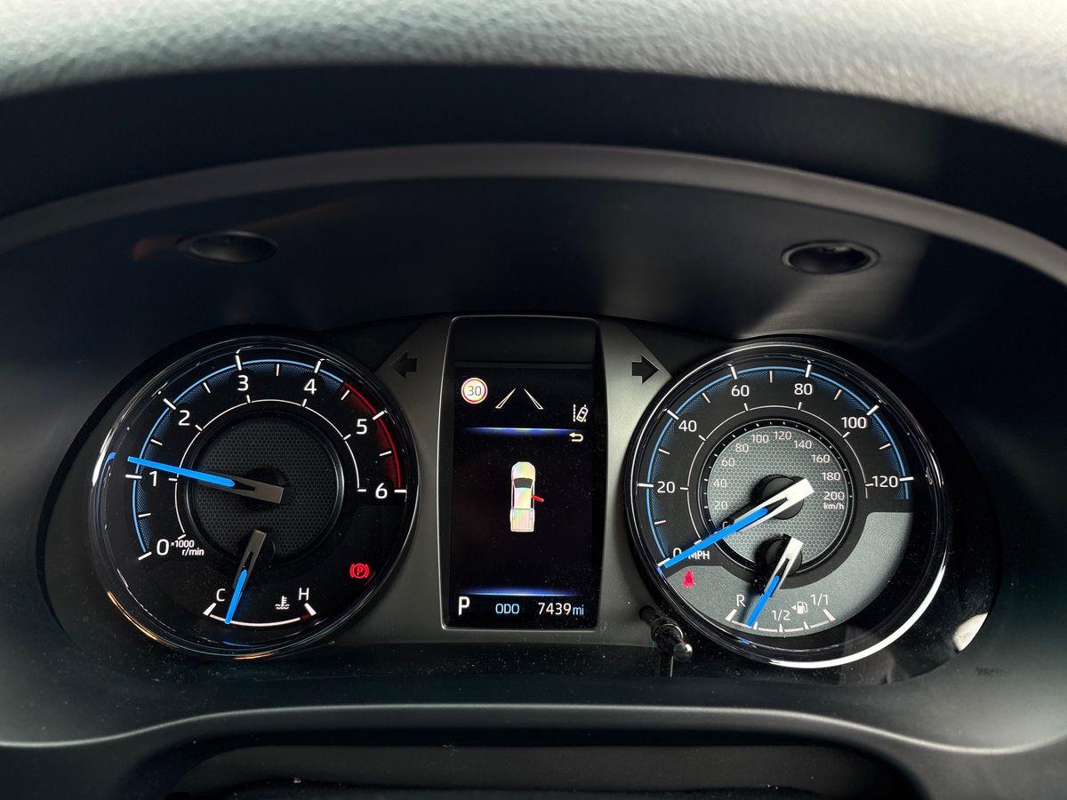 Used Toyota Hilux 2025 for sale - 78022239: Photo 14