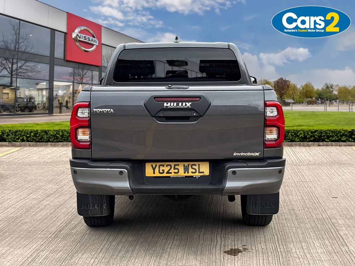 Used Toyota Hilux 2025 for sale - 78022239: Photo 4