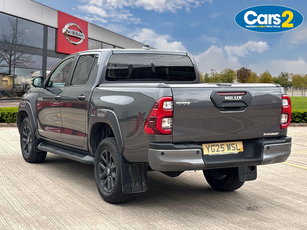 Used Toyota Hilux 2025 for sale - 78022239: Photo 5