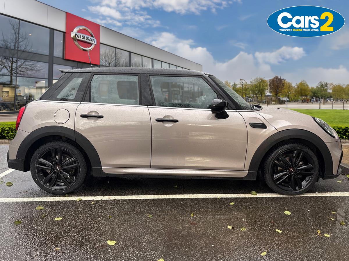 Used MINI Hatch 2023 for sale - 77079110: Photo 2