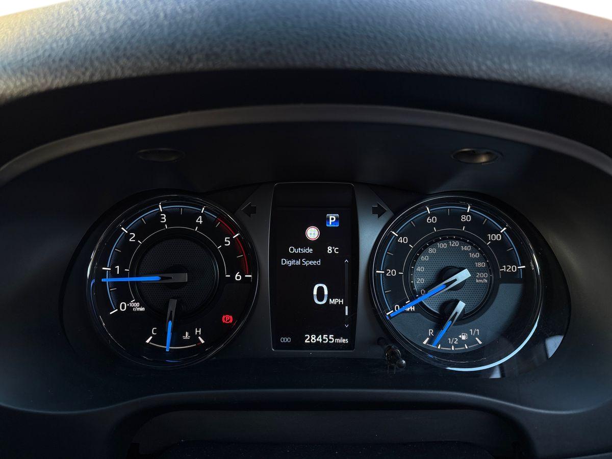 Used Toyota Hilux 2023 for sale - 77079100: Photo 14