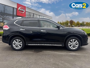 Used Nissan X-Trail 2017 for sale - 76146183: Photo