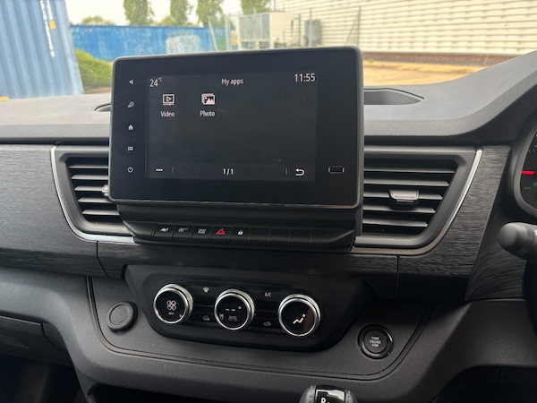 Used Renault Trafic 2023 for sale - 75483269: Photo 30