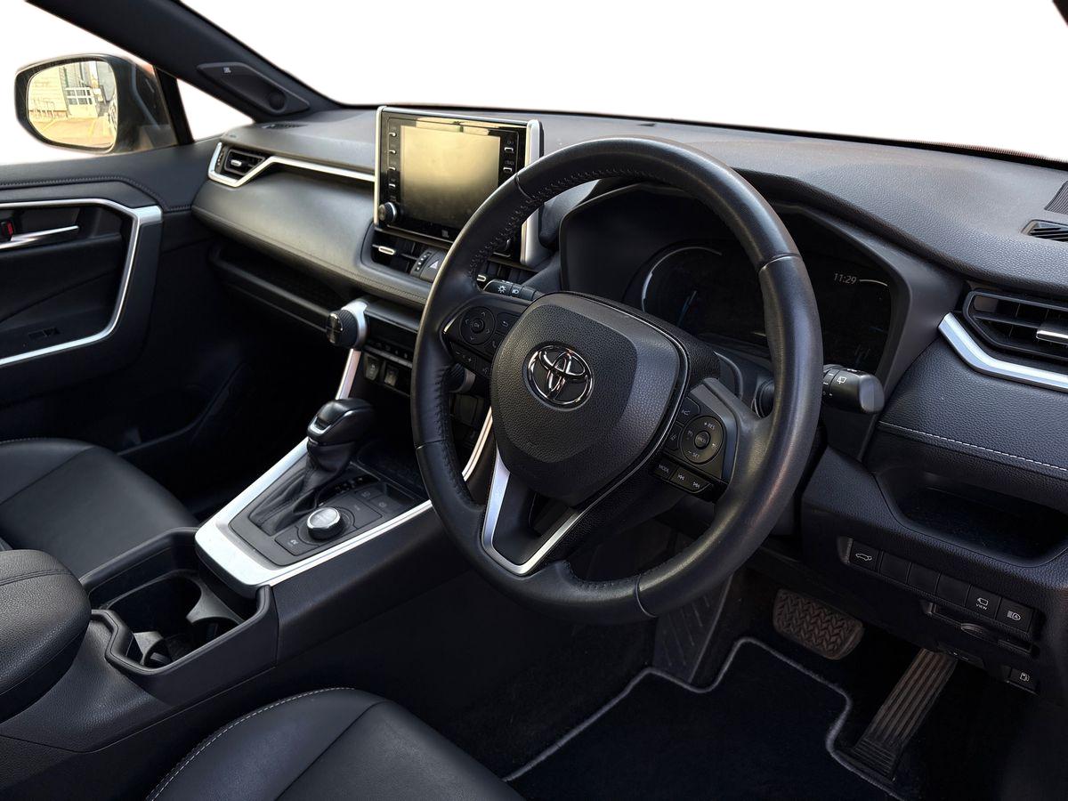 Used Toyota RAV4 2021 for sale - 77942080: Photo 10