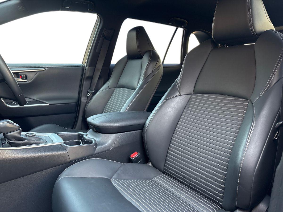 Used Toyota RAV4 2021 for sale - 77942080: Photo 16