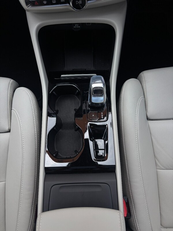 Used Volvo XC40 2024 for sale - 75514375: Photo 23