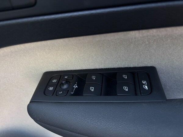 Used Volvo XC40 2024 for sale - 75514375: Photo 27