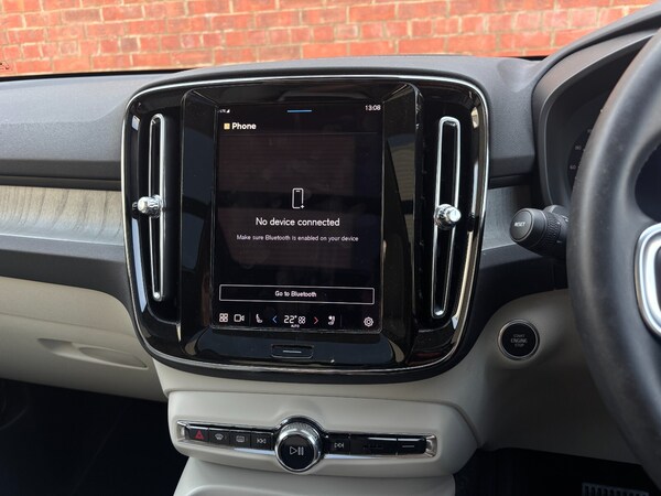 Used Volvo XC40 2024 for sale - 75514375: Photo 31
