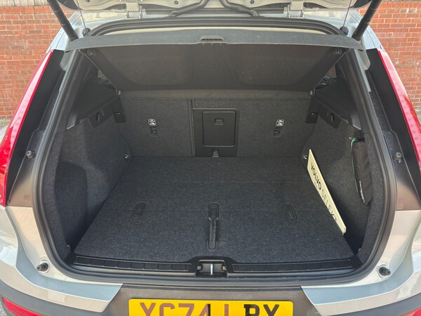 Used Volvo XC40 2024 for sale - 75514375: Photo 8