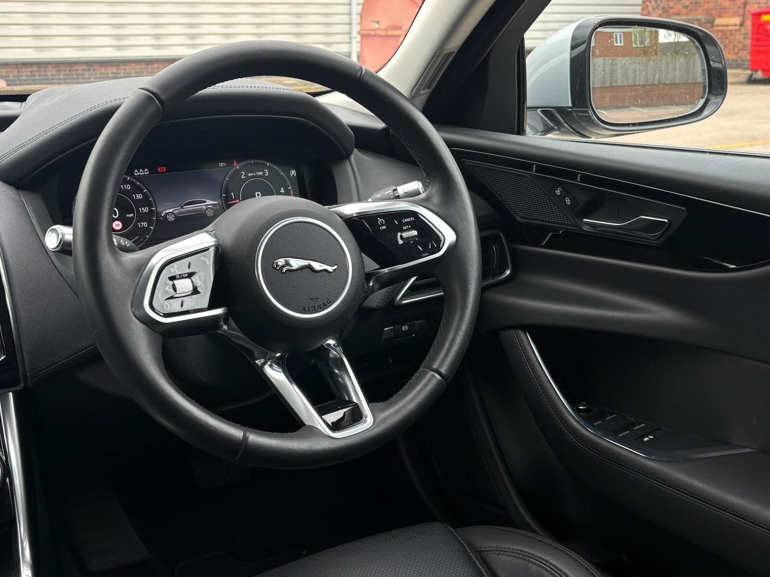 Used Jaguar XE 2020 for sale - 77293386: Photo 10