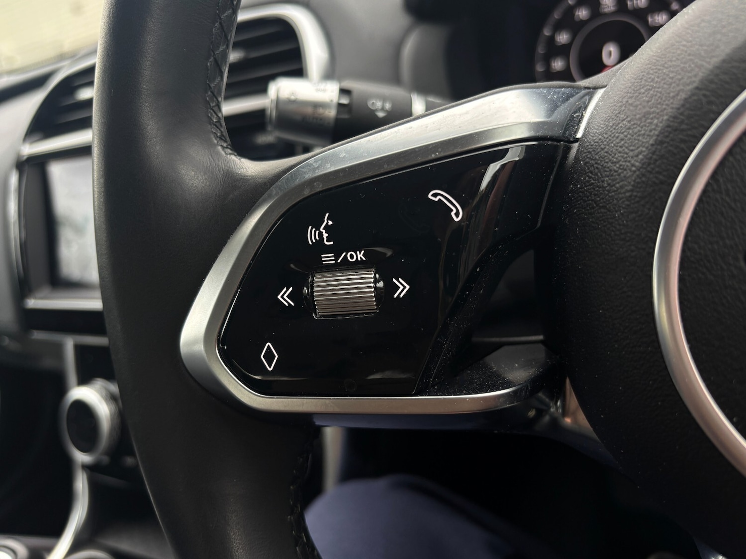 Used Jaguar XE 2020 for sale - 77293386: Photo 19